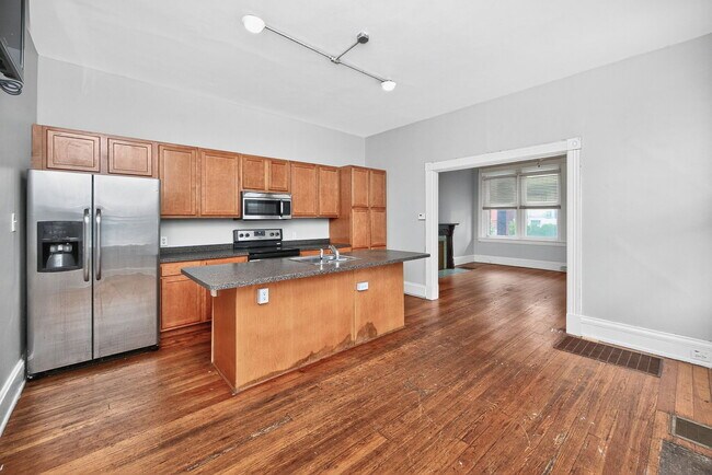 Building Photo - 209 Bosley St