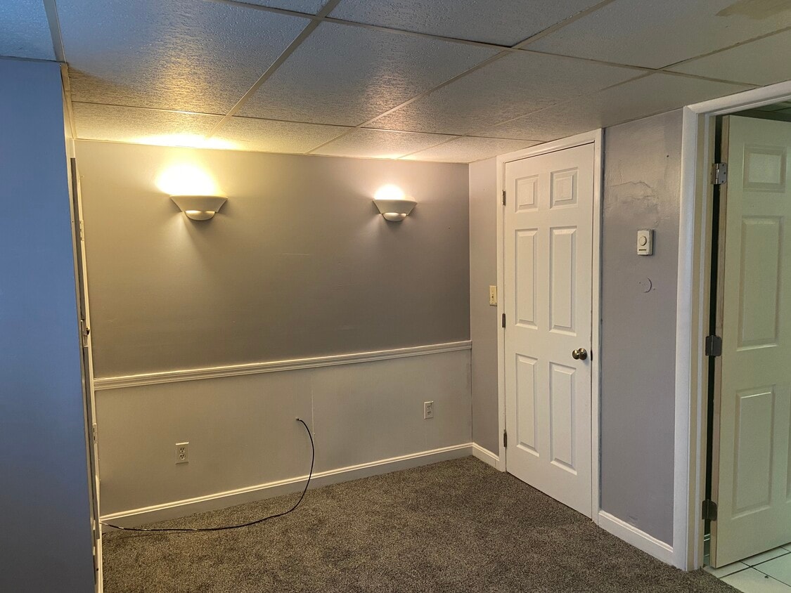 560 E Maiden St, Washington, PA 15301 Townhome Rentals in Washington