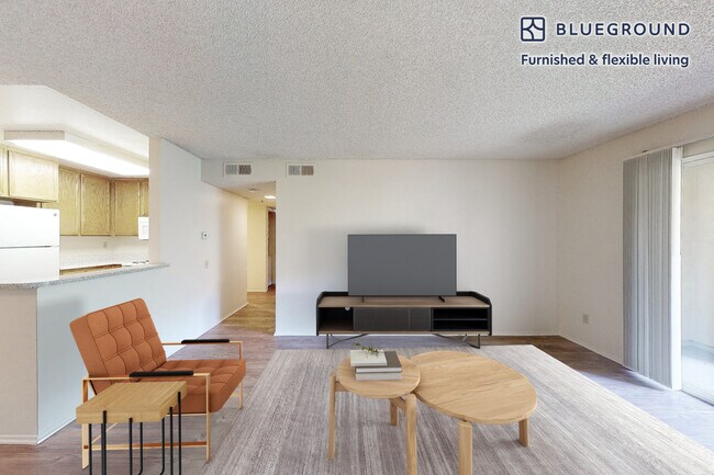 Foto del edificio - 5679 Amaya Dr