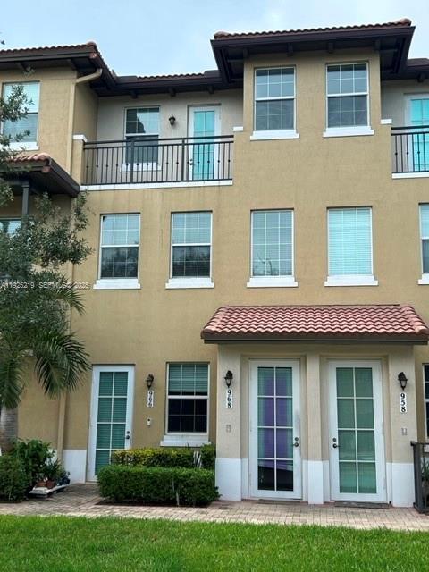 Foto del edificio - 968 SW 147th Ave