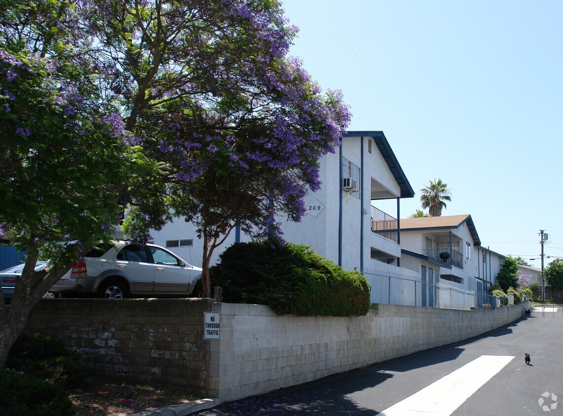 Primary Photo - 269 Lado De Loma Dr