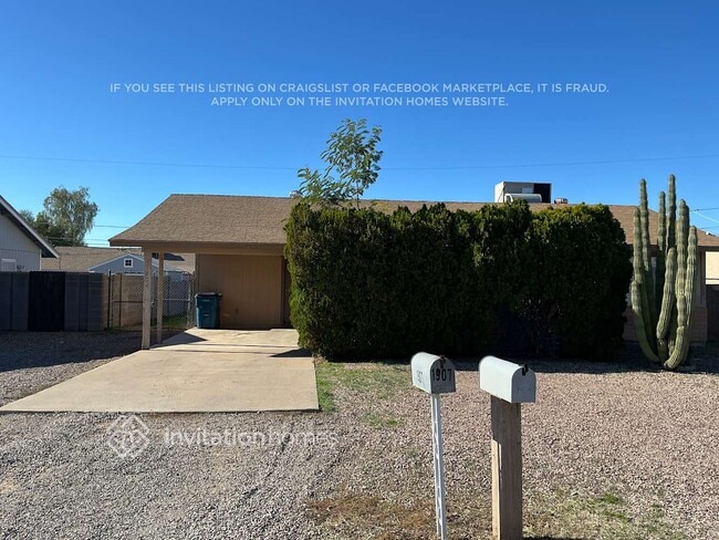 Building Photo - 1904 S Apache Dr