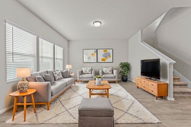 Building Photo - 7115 Mesa Cliffs