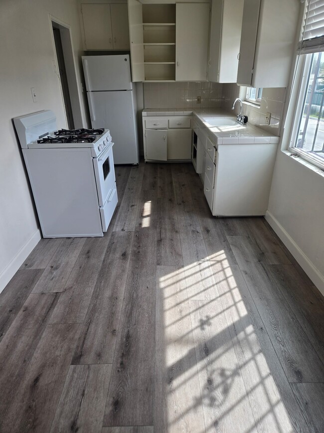 Photo - 5908 1/2 S Crenshaw Blvd Apartment