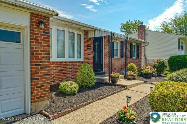 Foto del edificio - 2809 Green Acres Dr