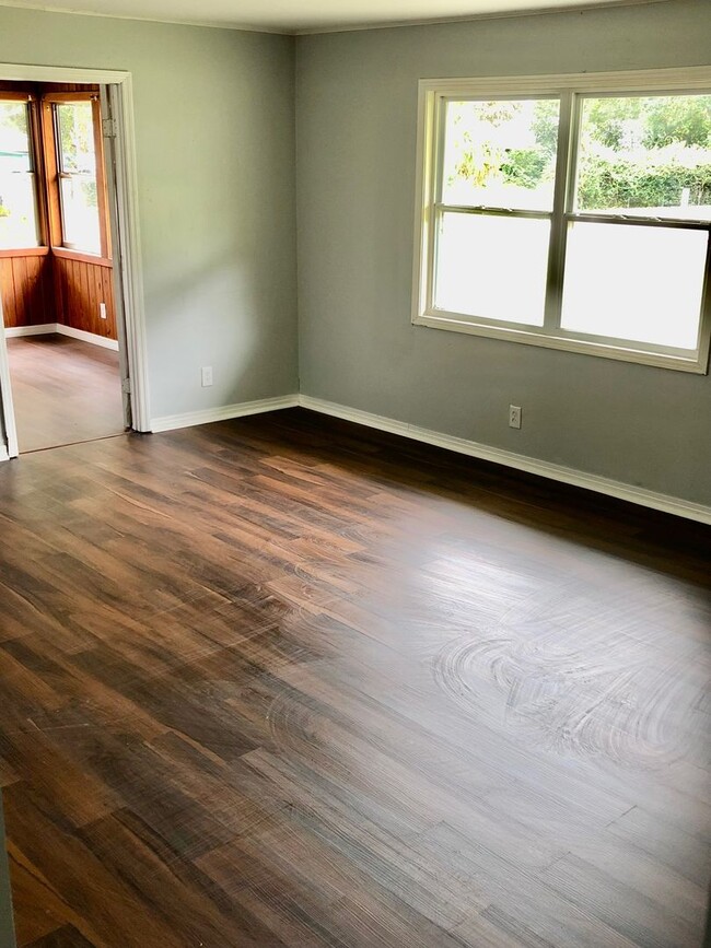 Photo - SPACIOUS Zephyrhills 4BR/1BA Home in the H...