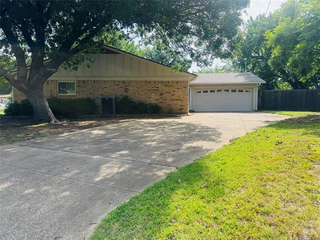 Building Photo - 1204 Mohawk Dr