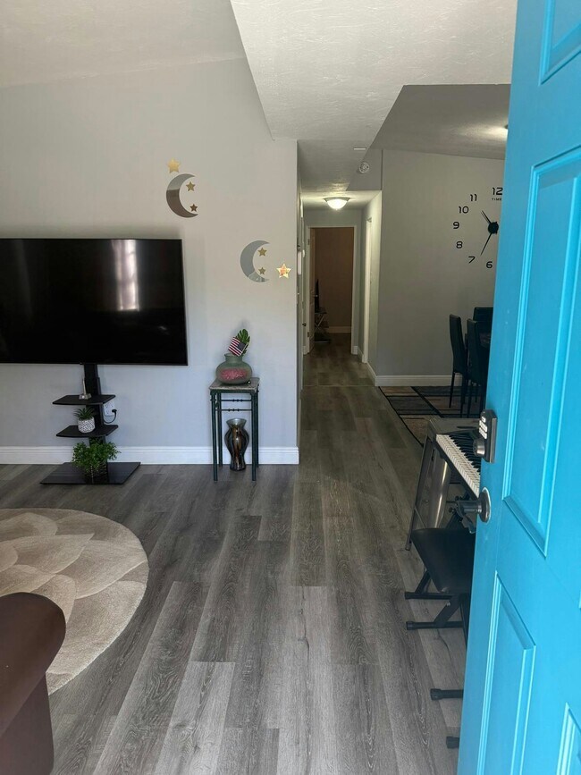 Foto del edificio - 4612 Seybold Ave