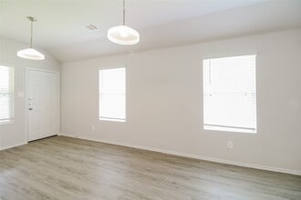 Building Photo - 13446 Musky Dr