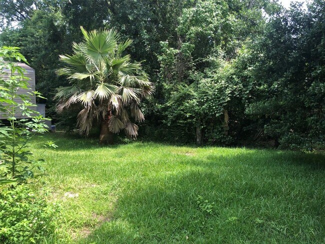 Building Photo - 3818 Putnam Dr