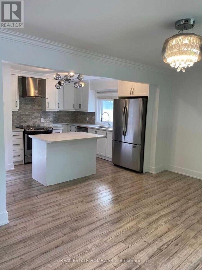 Photo du bâtiment - 1049 Simcoe St S