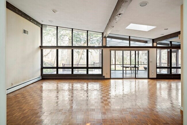Foto del edificio - 376 Newton St