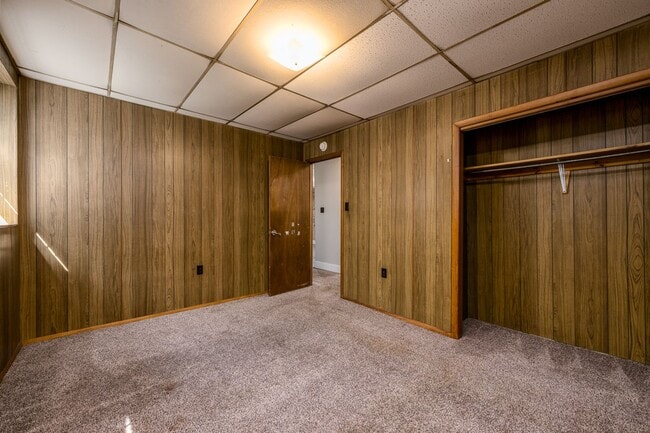 Foto del edificio - 480 Spruce Hollow Rd