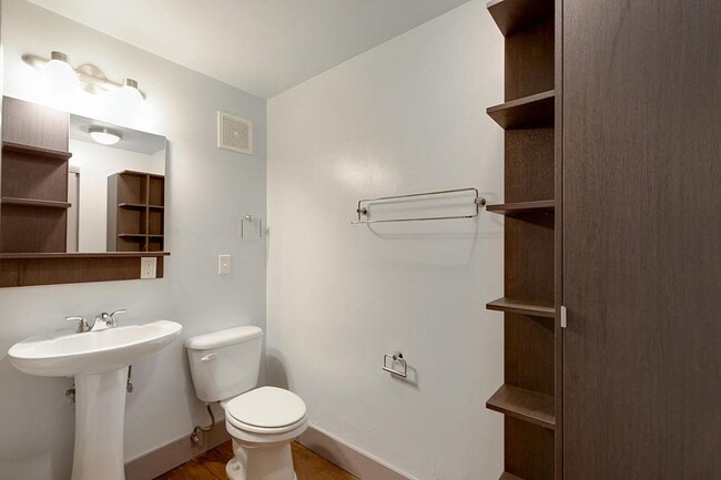 Building Photo - Altair Apartments