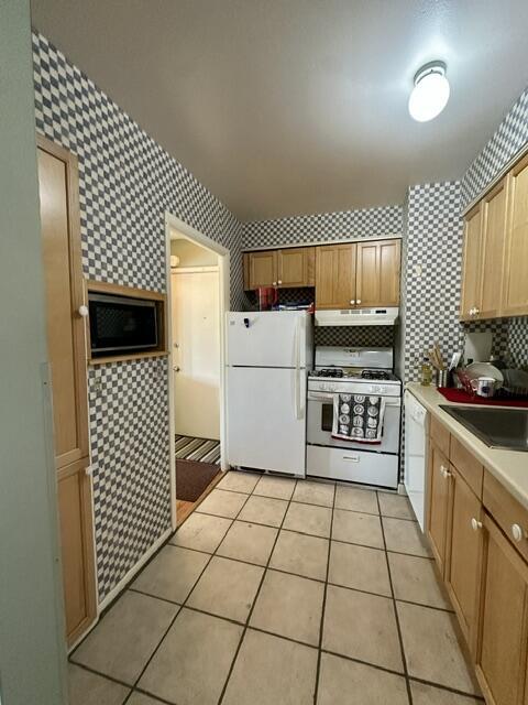 Building Photo - 1209 Island Dr