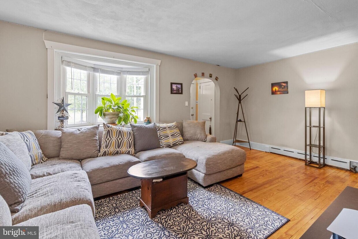 Primary Photo - 121 Beaver St