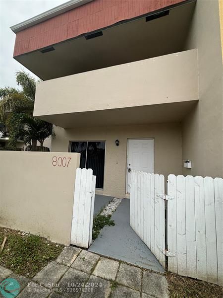 Building Photo - 8007 SW 6th St