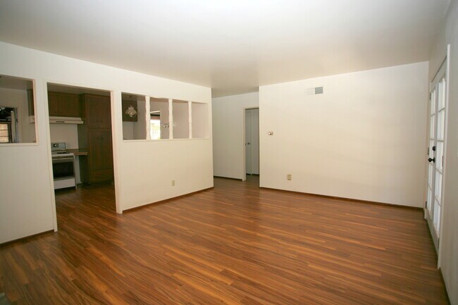 Foto del edificio - 3Br 2Ba Single level Home