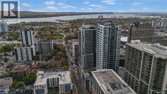 Building Photo - 20 George St