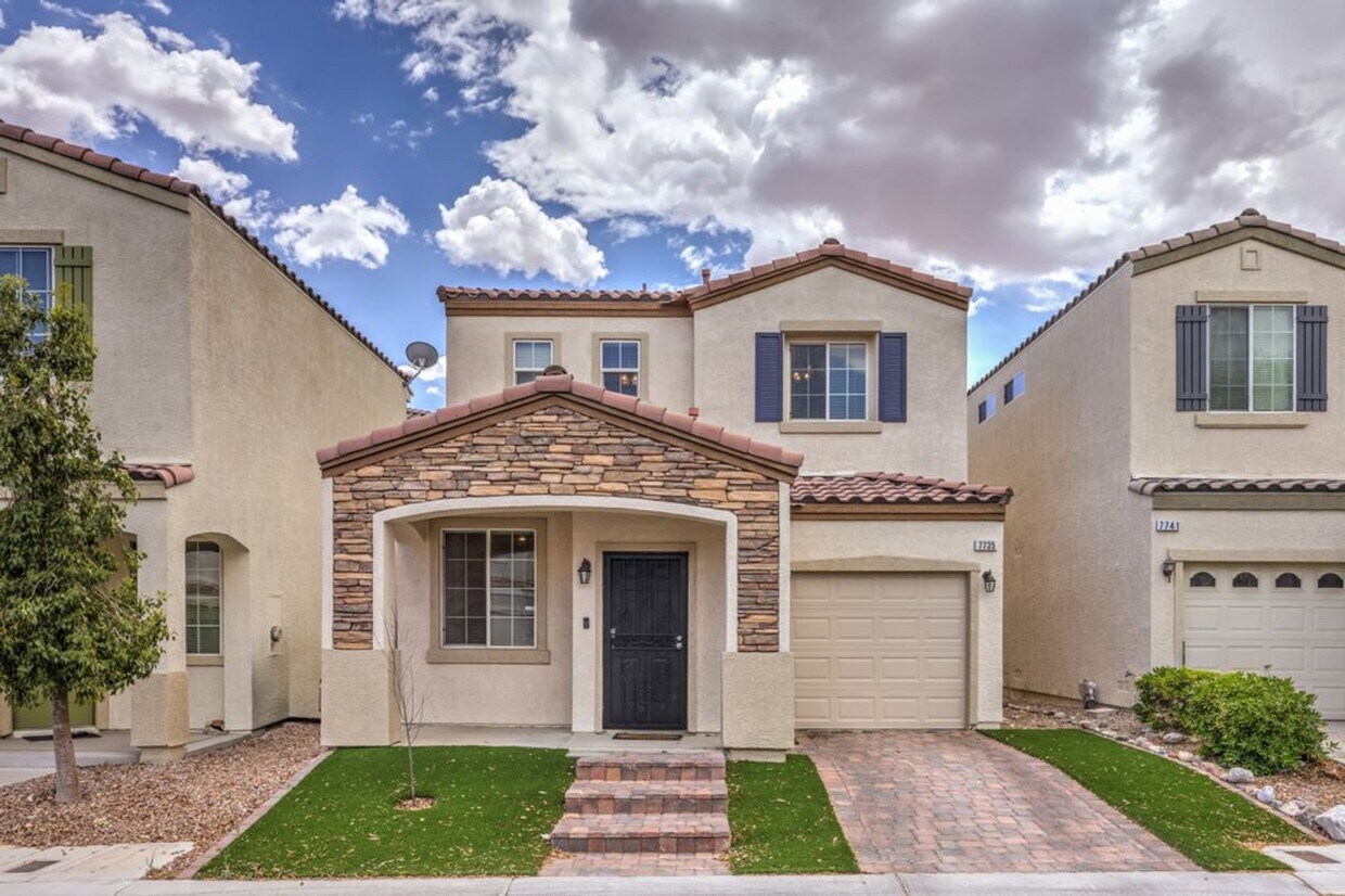 Primary Photo - 7735 Hampton Cove Ln