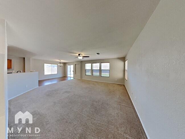 Building Photo - 5748 S Manta Ray Rd