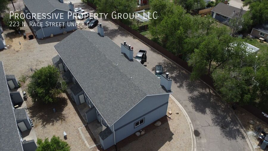 Primary Photo - 223 N Race St