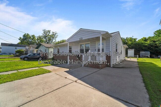 Building Photo - 3717 Victoria Blvd