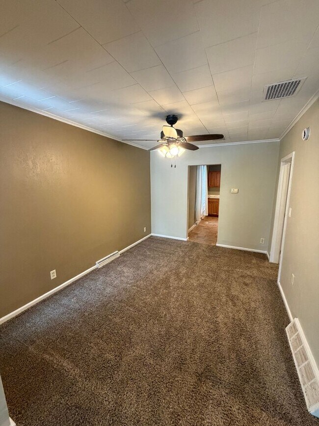 Foto del edificio - AVAILABLE NOW - 4 bed/1.5 bath Home In Superior