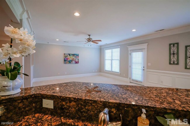 Foto del edificio - 3 br, 2.5 bath Condo - 632 Waterford Lake Dr