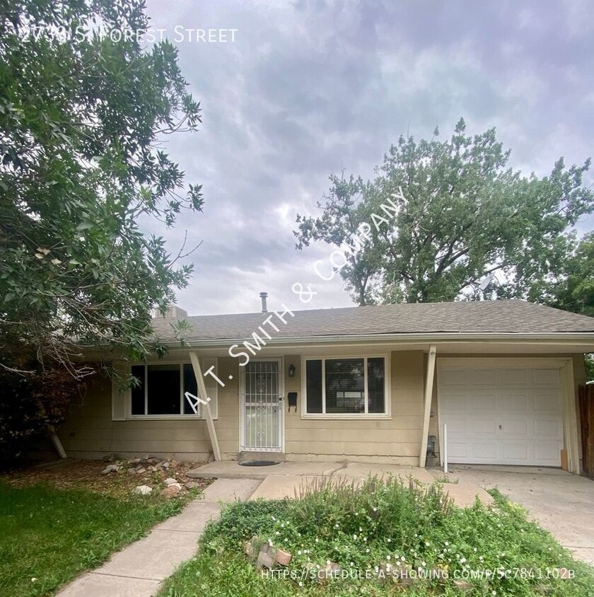 Primary Photo - 3 Bedroom Ranch-Style Home w/ Garage!