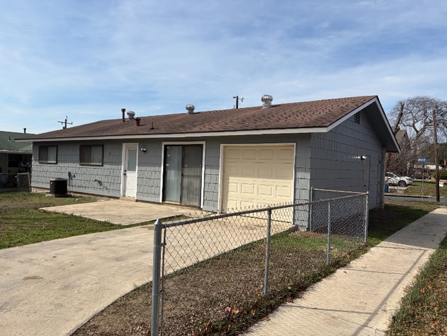 Photo - 3602 Bremen Ave House