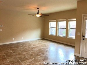 Building Photo - 208 Fischer Dr