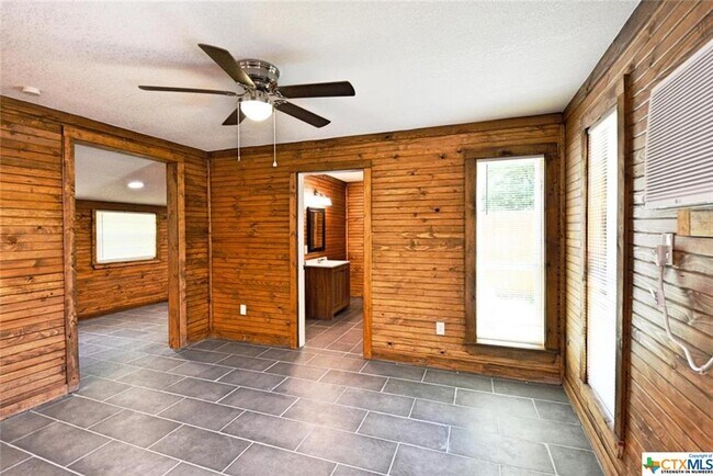 Foto del edificio - 3174 Boon St