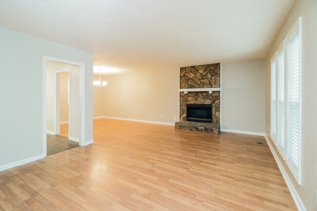 Foto del edificio - 6799 Ivy Log Dr SW