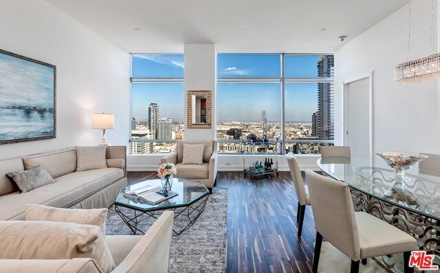 Foto del edificio - 900 W Olympic Blvd