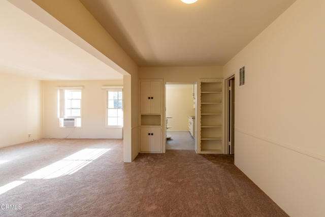 Foto del edificio - 449 N Euclid Ave