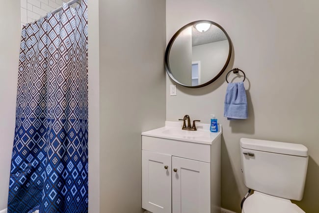 Building Photo - 6105 Duke Rd