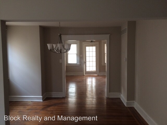 Building Photo - 533 Lafayette Ave