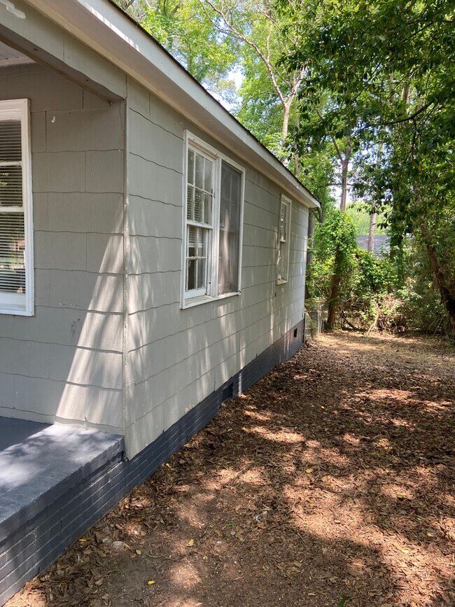 Foto del edificio - **AVAILABLE NOW** 2 Bedroom / 1 Bathroom Home for Rent in Columbus, GA***