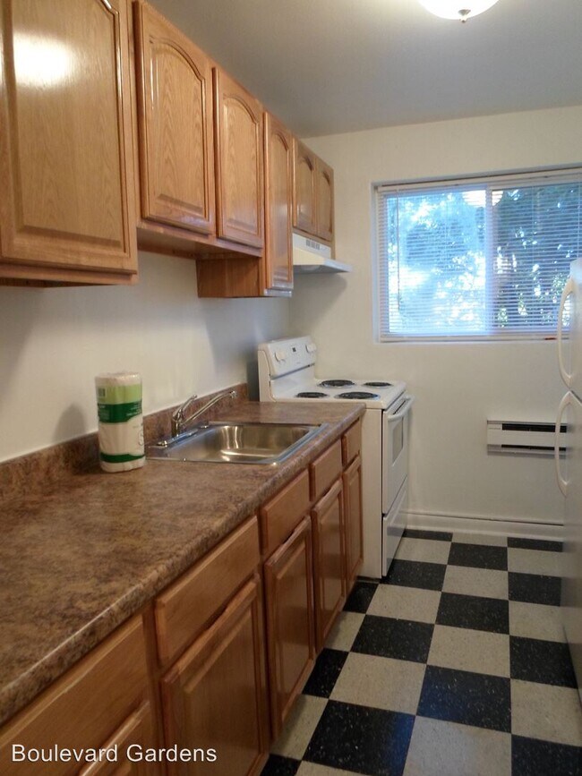 Foto del edificio - 4801 Summerdale Ave