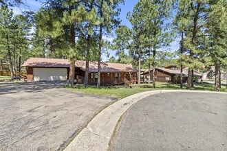 Building Photo - 103 E Miller Ct