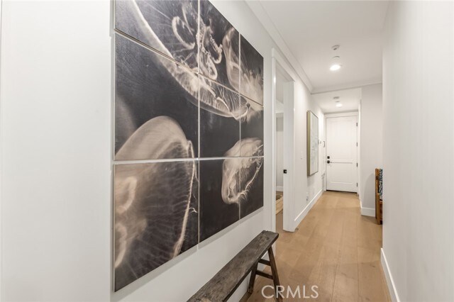 Building Photo - 204 S Helberta Ave