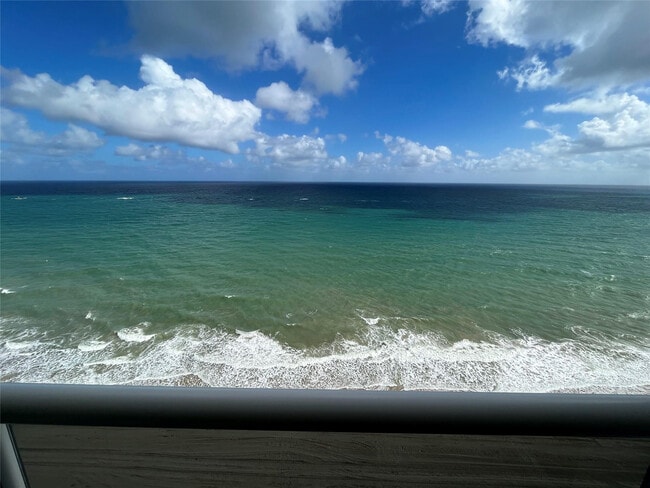 Foto del edificio - 3500 Galt Ocean Dr