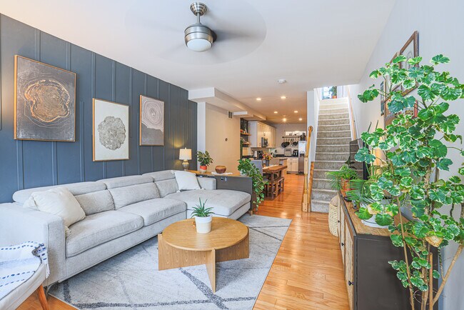 Foto del edificio - 2626 Hampden Ave