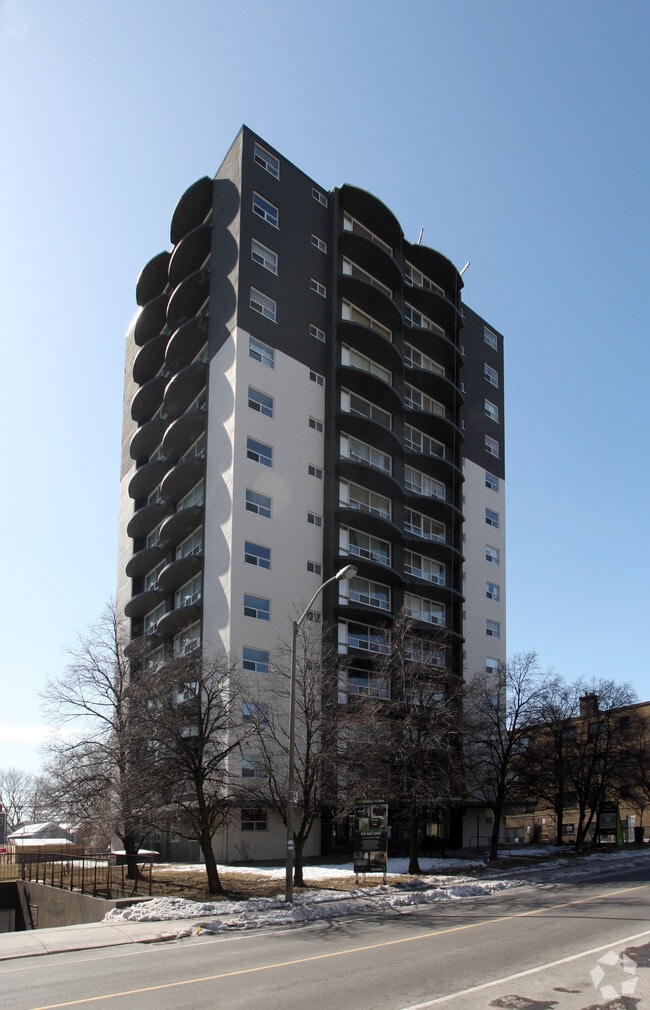 Building Photo - 145 Cosburn Avenue