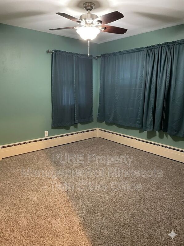 Foto del edificio - 30630 Broadway St N