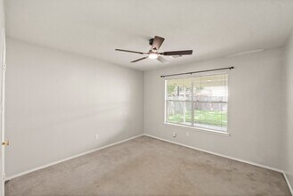 Building Photo - 3651 Woodlace Dr