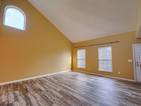 Building Photo - 6284 Beaumont Square