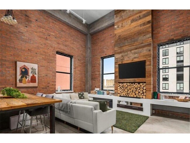 Building Photo - 250 Park Ave