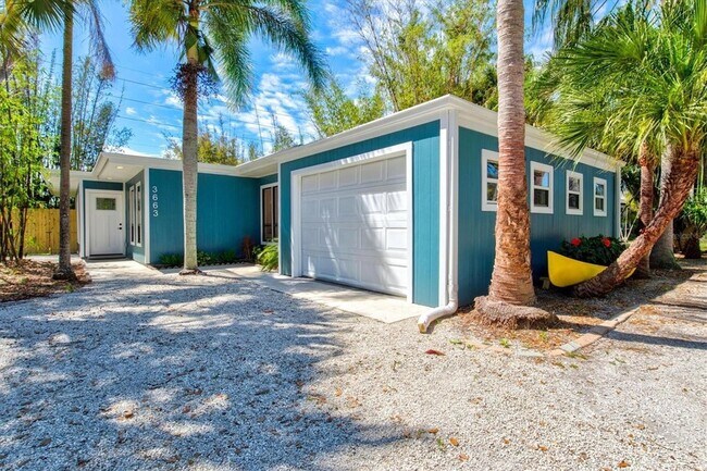 Photo - 3663 Egerton Cir House